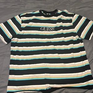 Guess XL t-shirt